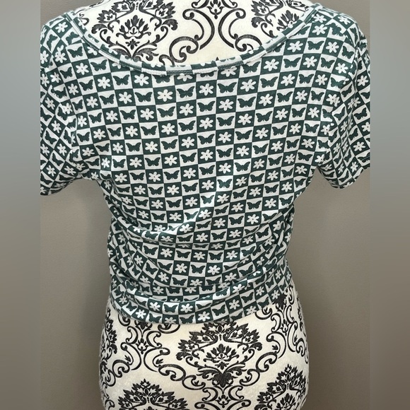 Harlow Green and White Crop Button Down Shirt - Picture 3 of 4